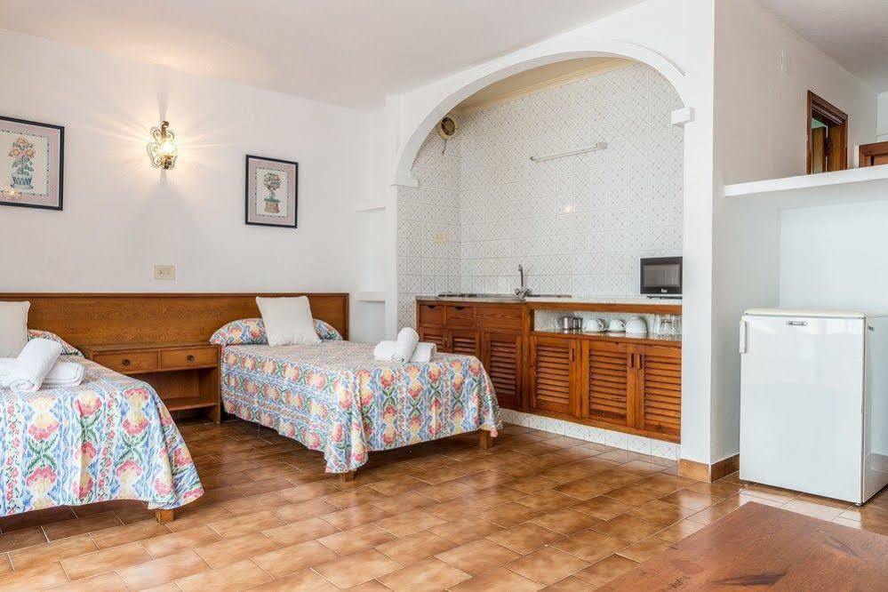 Apartamentos Orosol 2 By Typic Hotels San Antonio Kültér fotó