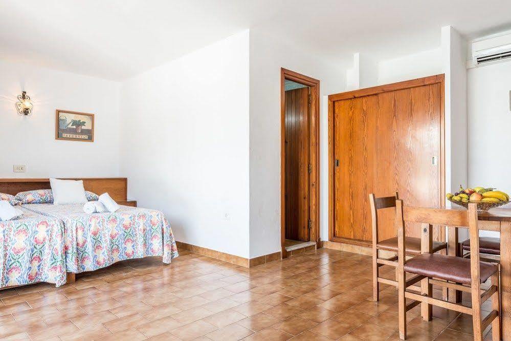 Apartamentos Orosol 2 By Typic Hotels San Antonio Kültér fotó