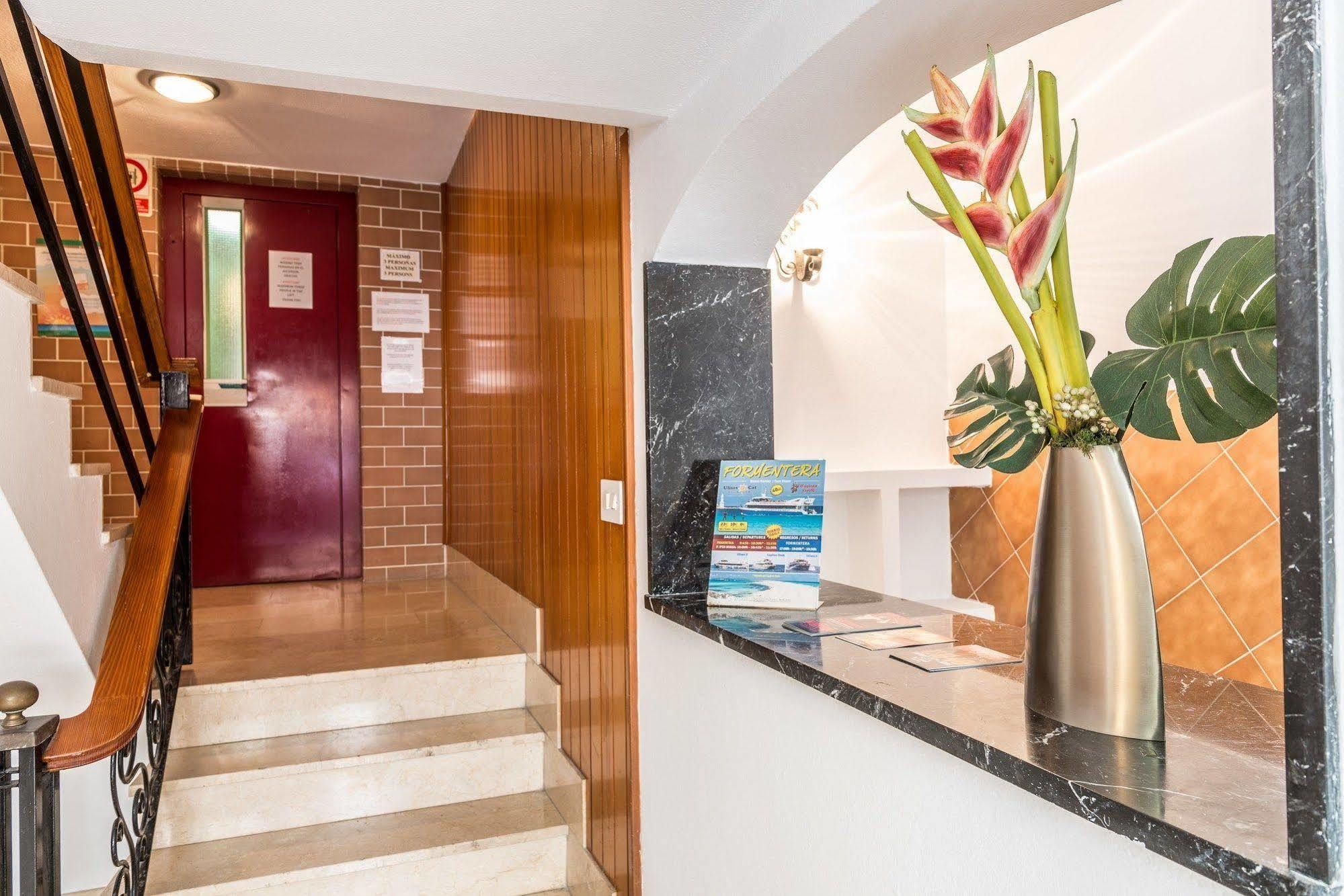 Apartamentos Orosol 2 By Typic Hotels San Antonio Kültér fotó
